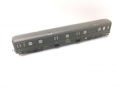 Liliput HO Schürzenpostwagen DB 3.Kl  "Deutsche Post" – Bild 2