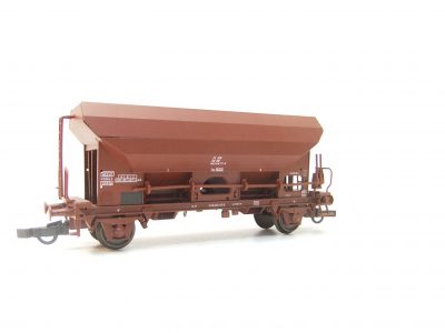 Roco 76576 HO Selbstentladewagen Bauart Fcs DR Ep.IV mit Ladegut – Bild 2