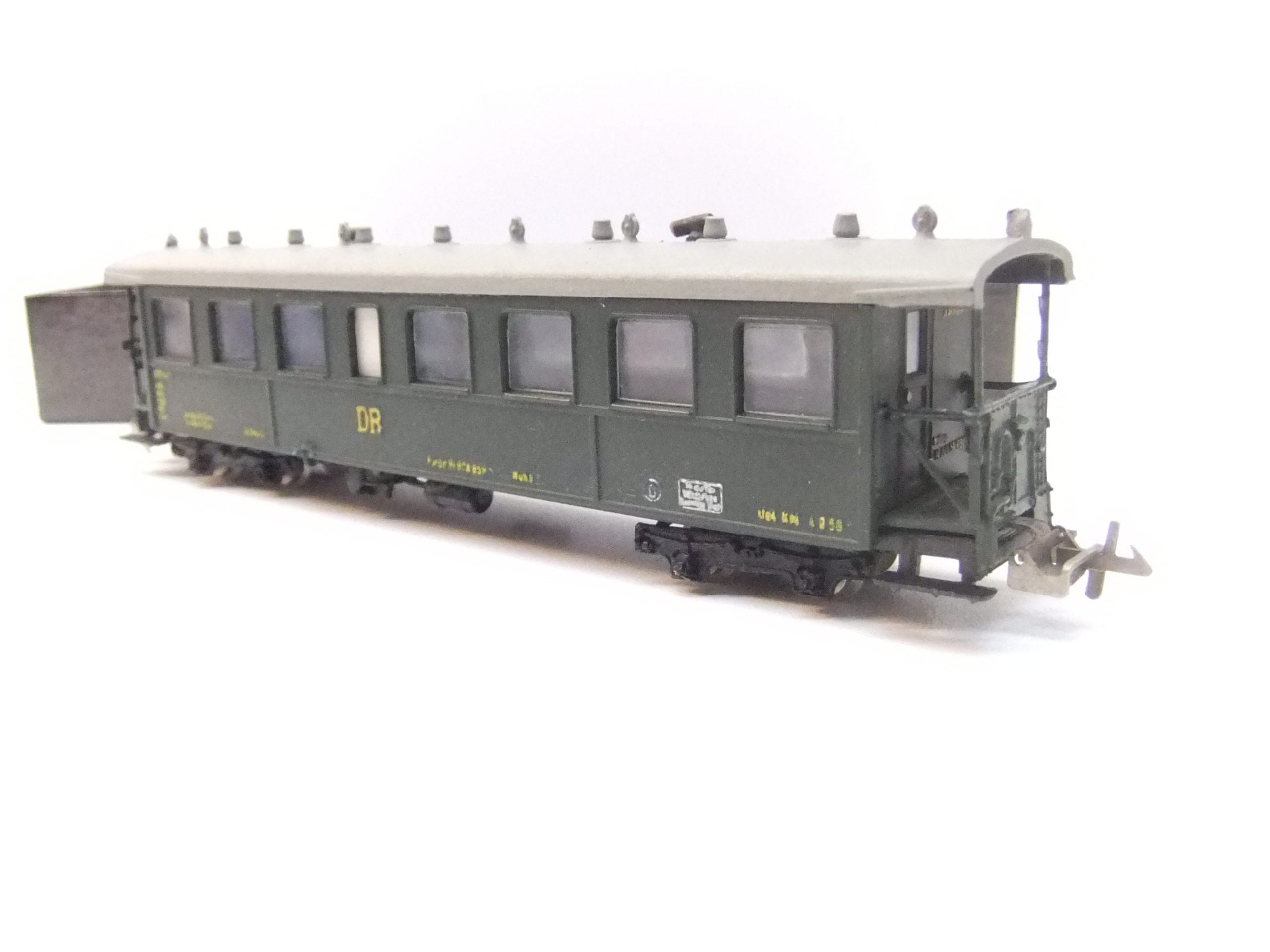 HERR HOm 4-achs. Schmalspur-Personenwagen DR Ep.III – Bild 2