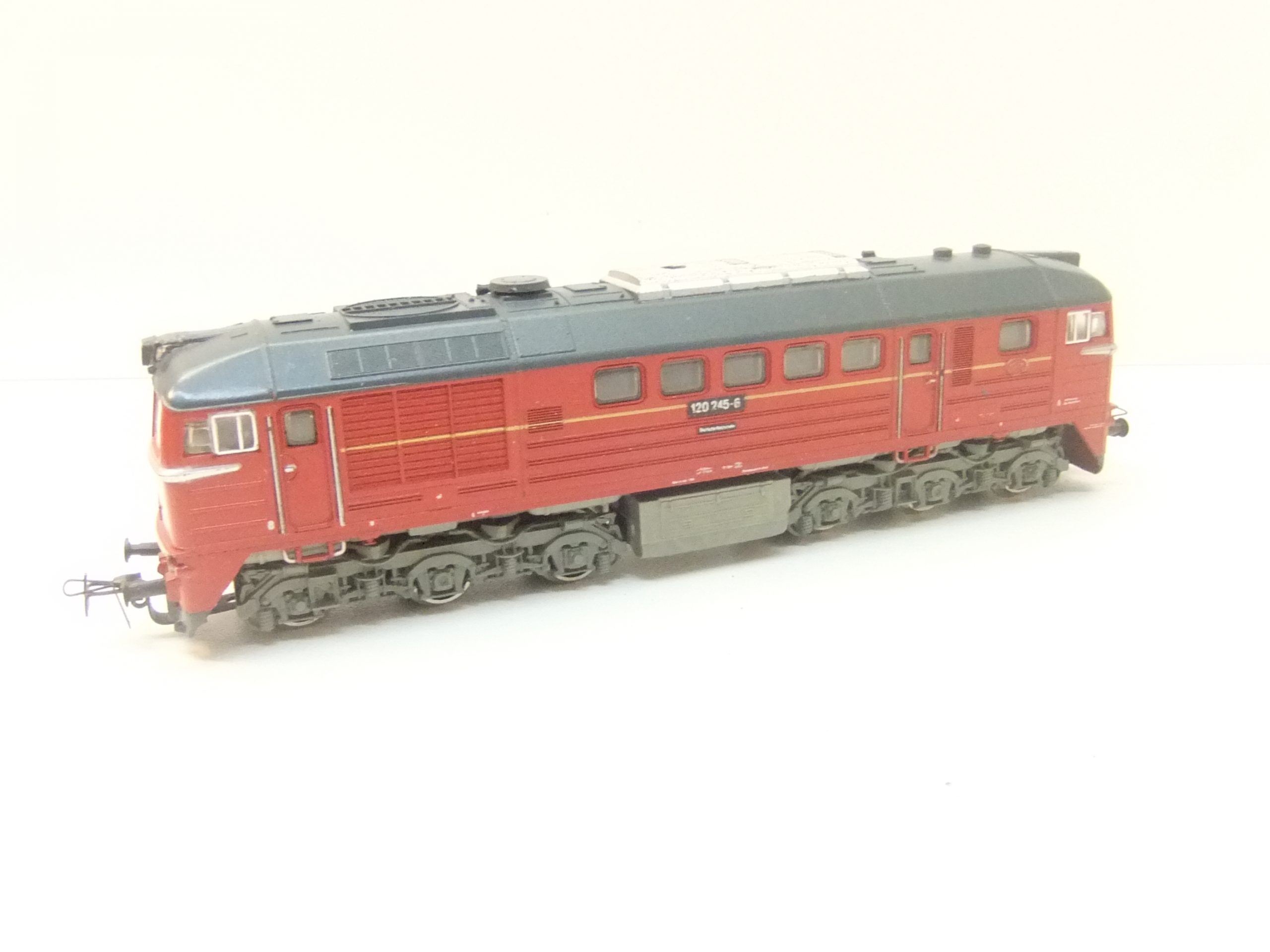 Piko/Gützold HO Di-Lok BR 120 DR Ep.IV – Bild 2