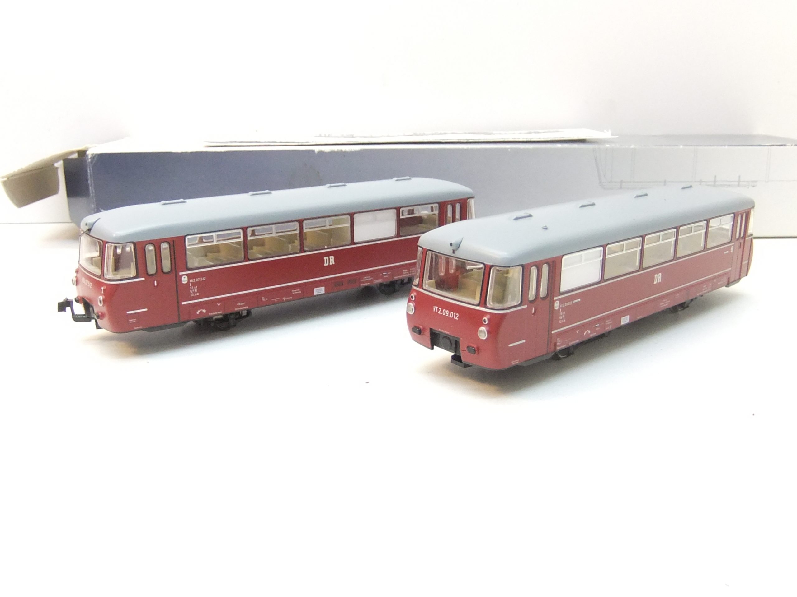 Tillig 73140 HO Triebwagen VT 2.09 mit BW VB 2.07 DR Ep.III -- Digital -- – Bild 4