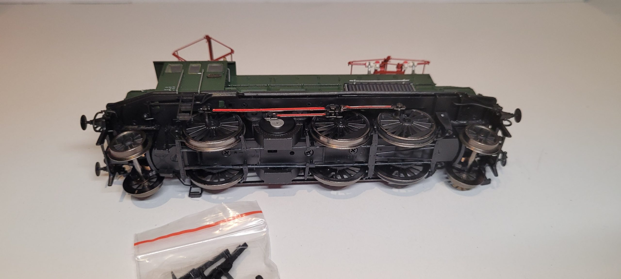 Rivarossi HR2549 HO E-Lok BR E33 DRG Ep.II – Bild 5