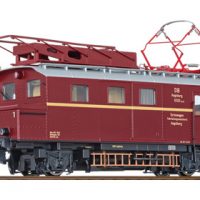 Liliput L136132  HO  Turmtriebwagen 6200 „Augsburg“ DB Epoche III  purpurrot