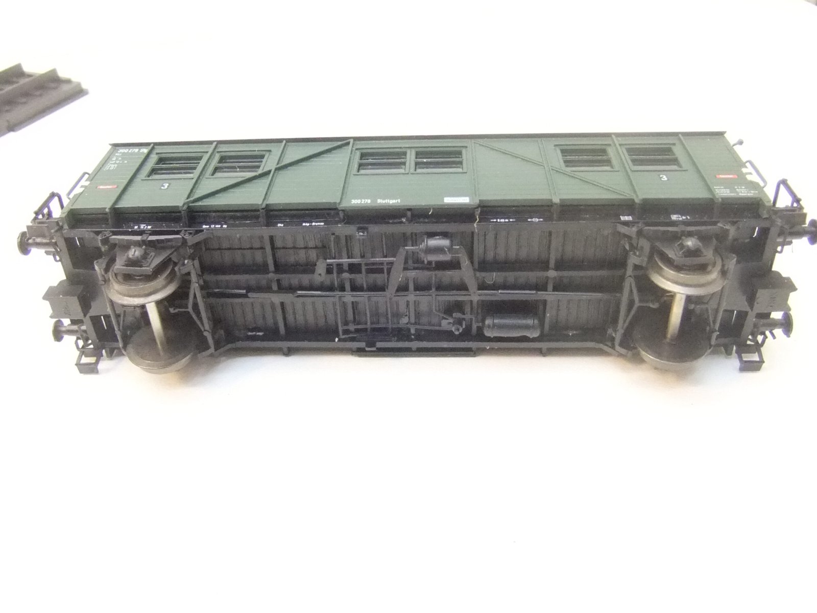 Roco/RÖWA 3305 HO 2-achs. Behelfspersonenwg. DB Ep.III – Bild 2