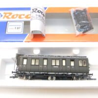 Roco 44589 HO 3-achs. Personenwagen mit Bh 3.Kl DRG Ep.II