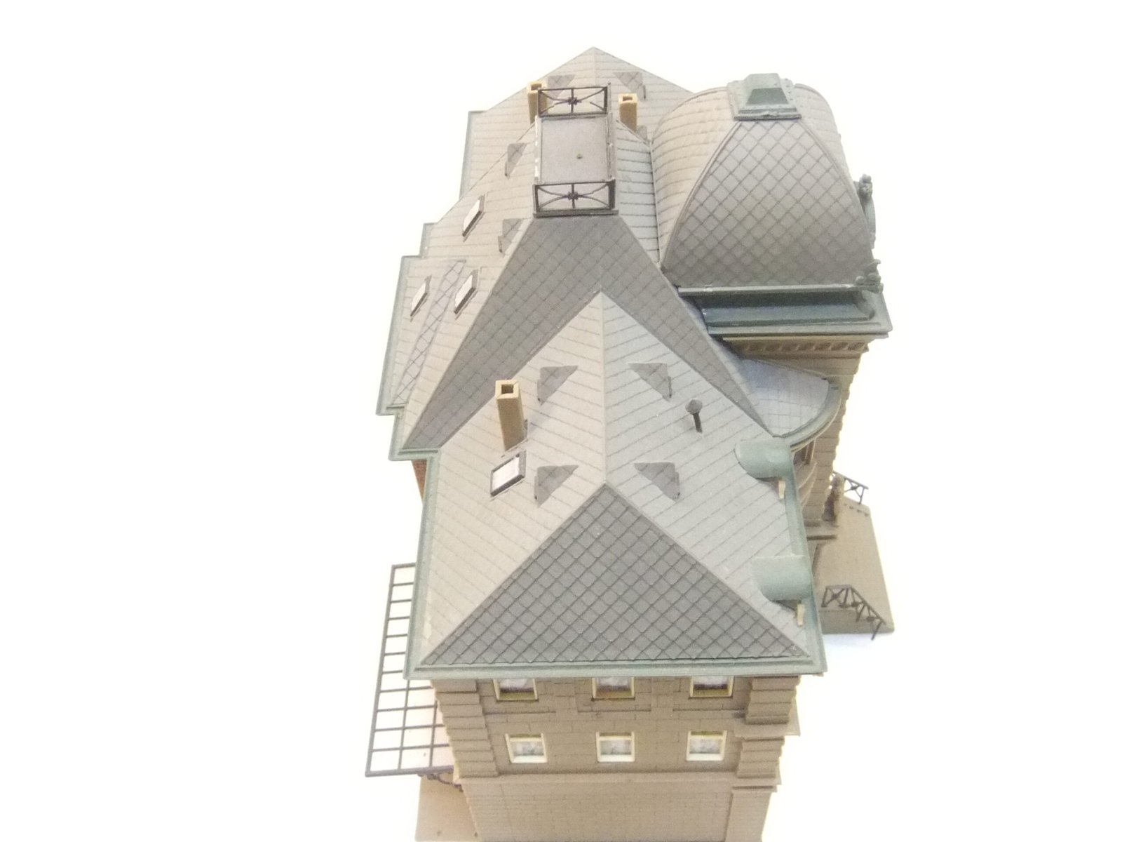 Vollmer 25330 HO Fertiggebäude Postamt mit Laderampe – Bild 4