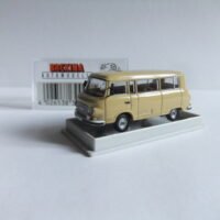 Brekina 30043 HO Barkas B1000 Bus beige-Sandfarben