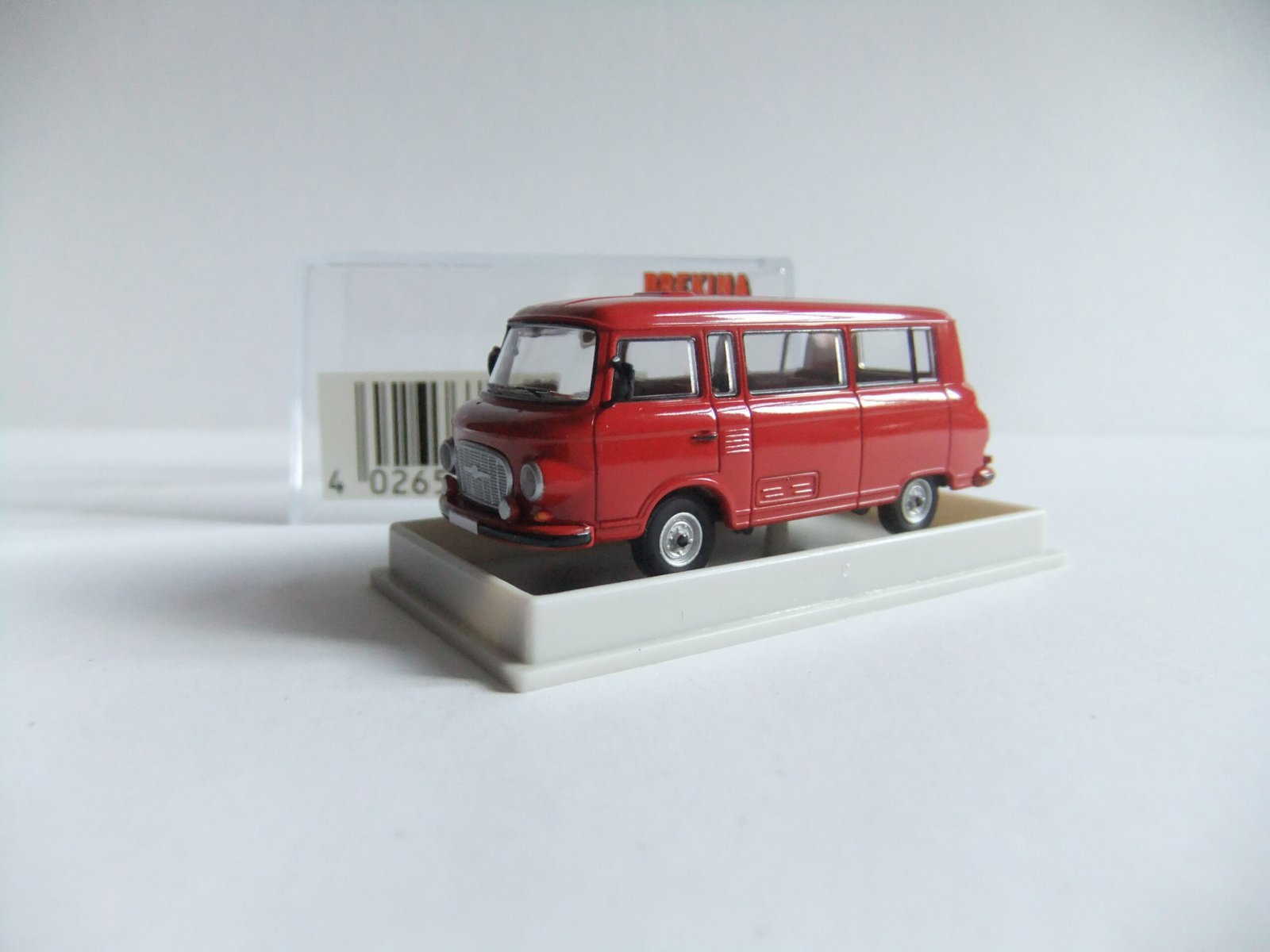 Brekina 30022 HO Barkas B1000 Bus – Bild 3