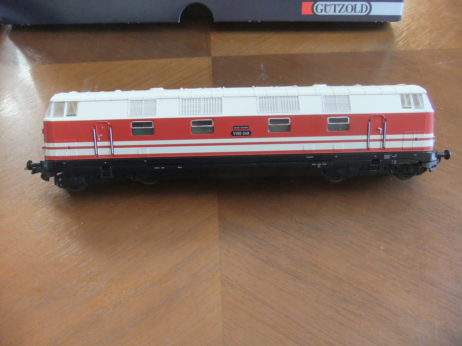 Gützold 47402 HO Di-Lok BR V 180 DR Ep.III "Regierungslok" --Digital-- – Bild 5