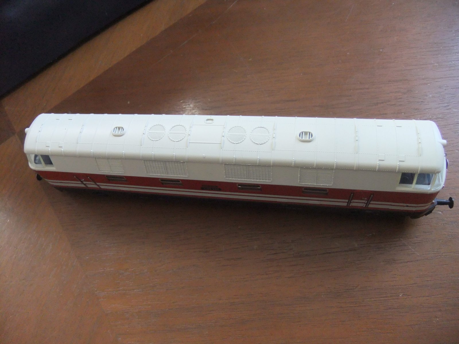 Gützold 47451 HO Di-Lok BR V 180 DR Ep.III "Regierungslok" -- Sound-Digital -- – Bild 4