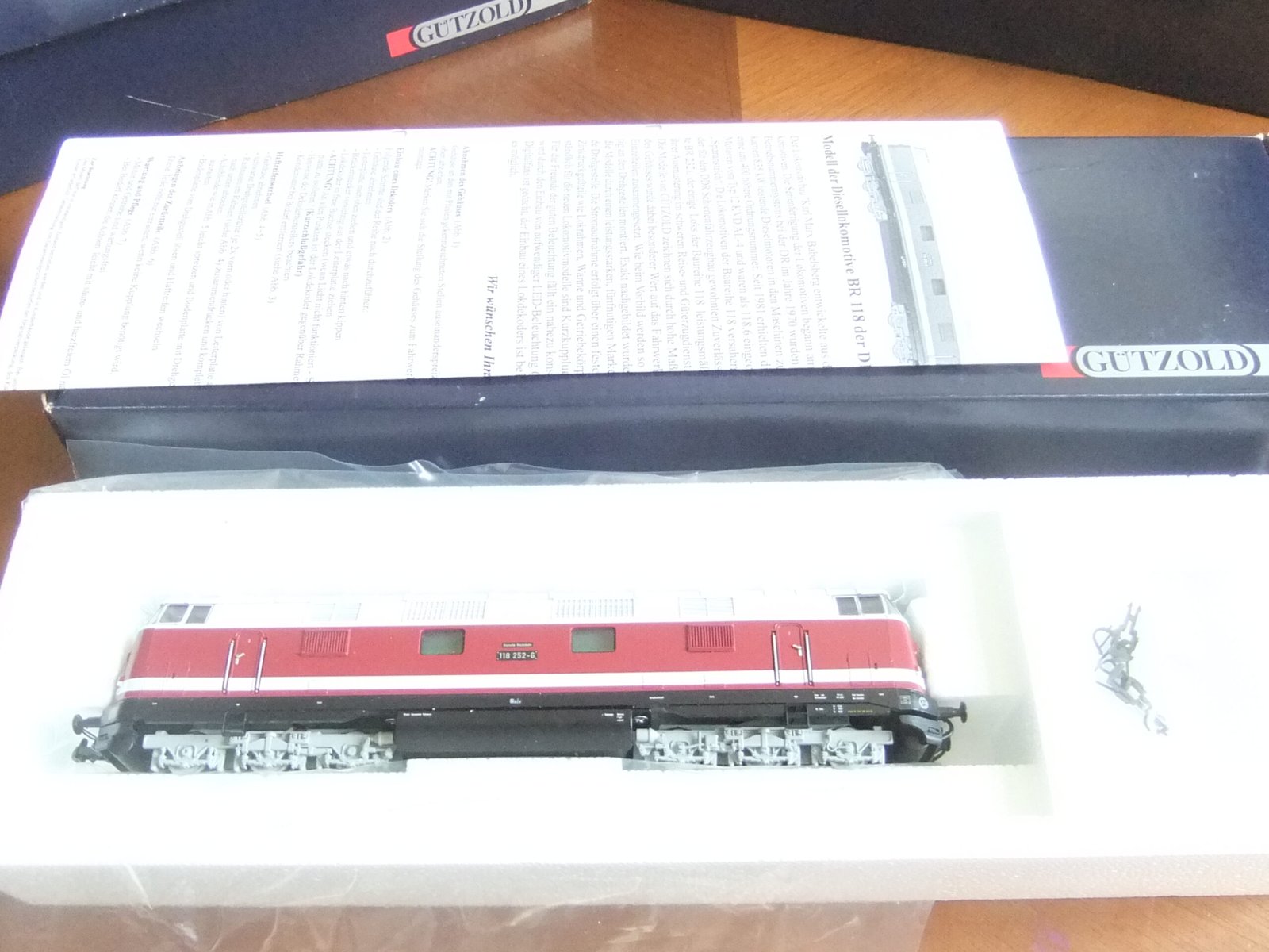 Gützold 35204 HO Di-Lok 6-achs. BR 118 DR Ep.IV – Bild 2