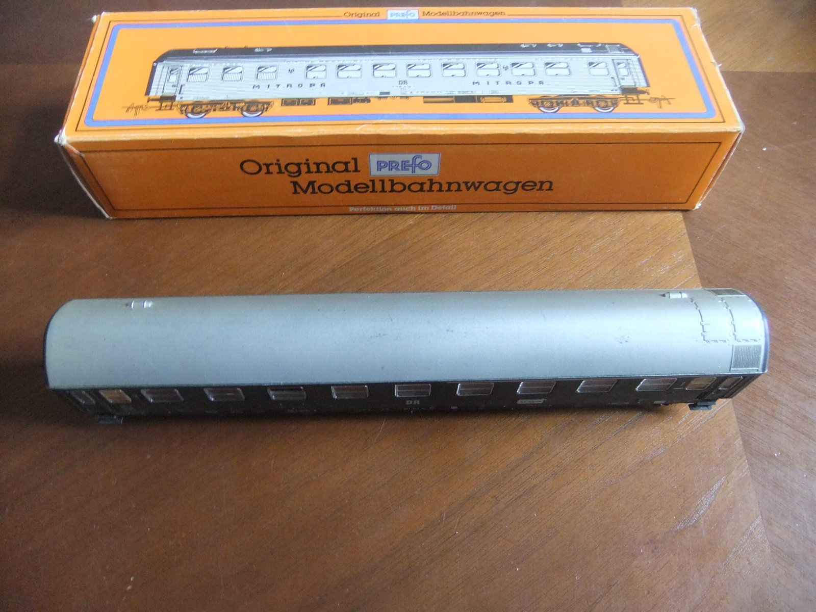 Piko/Schicht HO Y-D-Zugwagen DR 1./2.Kl. Ep.III – Bild 2