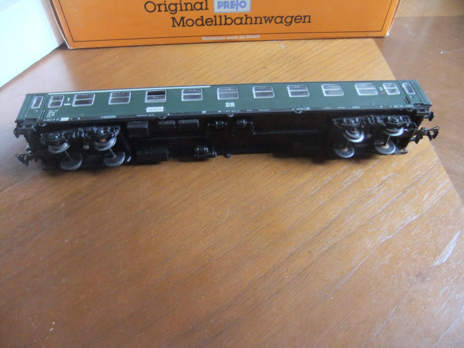 Piko/Schicht HO Y-D-Zugwagen DR 1./2.Kl. Ep.III – Bild 3