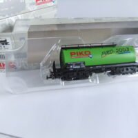PIKO 95830  HO  Jahres-Kesselwagen 2003  4-achsig