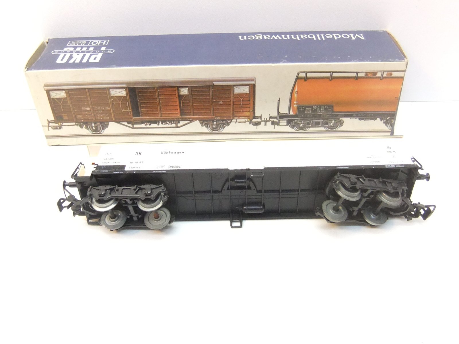 Piko HO 4-achs. Kühlwagen DR Ep.III – Bild 2