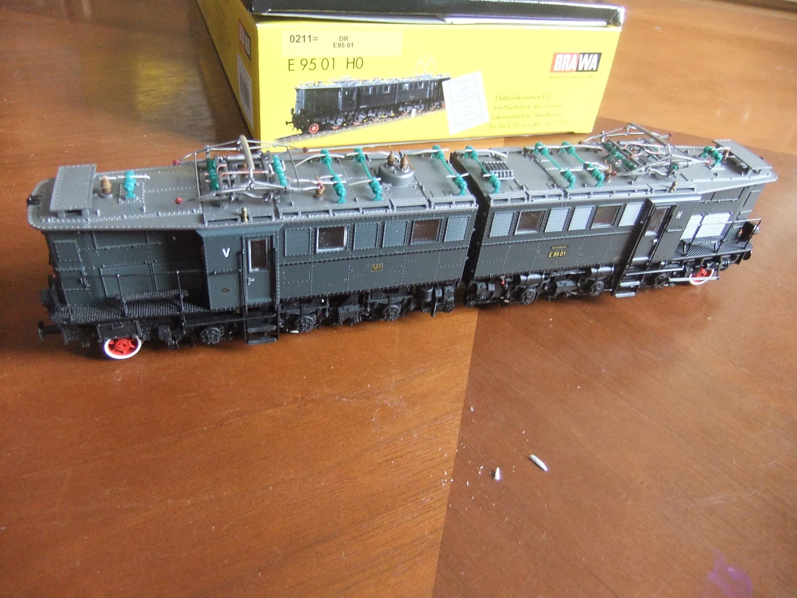 Brawa 0211 HO E-Lok BR E 95 01 DRG Ep.II – Bild 4