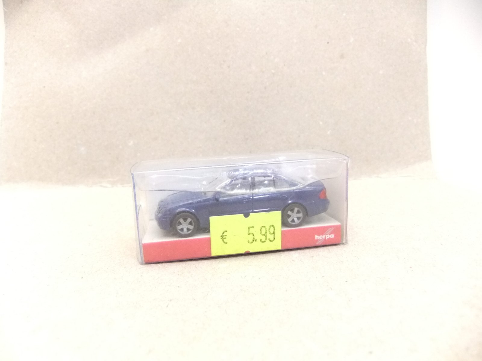 Herpa 023177 HO PKW Mercedes-Benz E-Klasse 211 – Bild 2