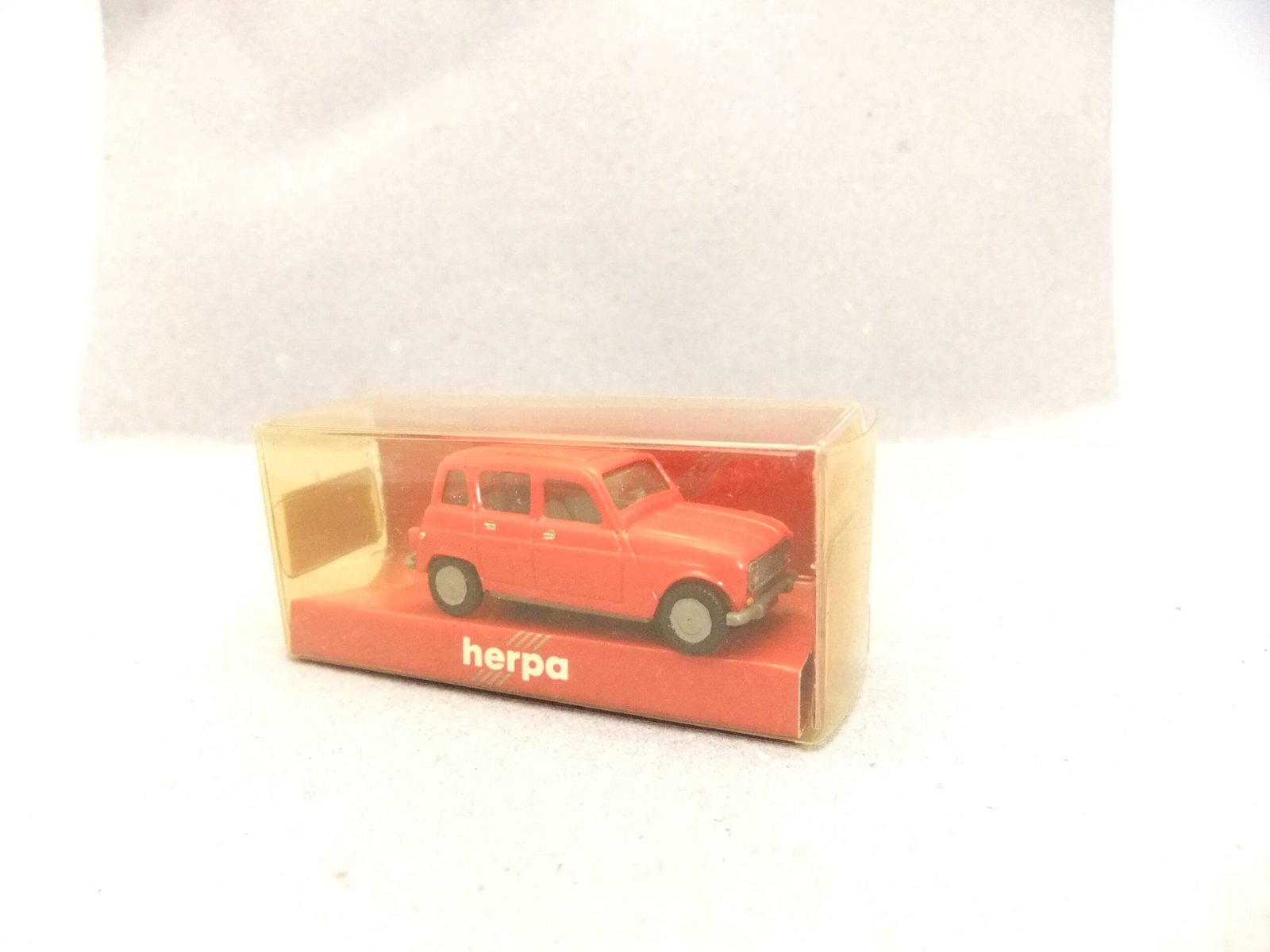 Herpa 020190 HO PKW Renault R4 rot – Bild 2
