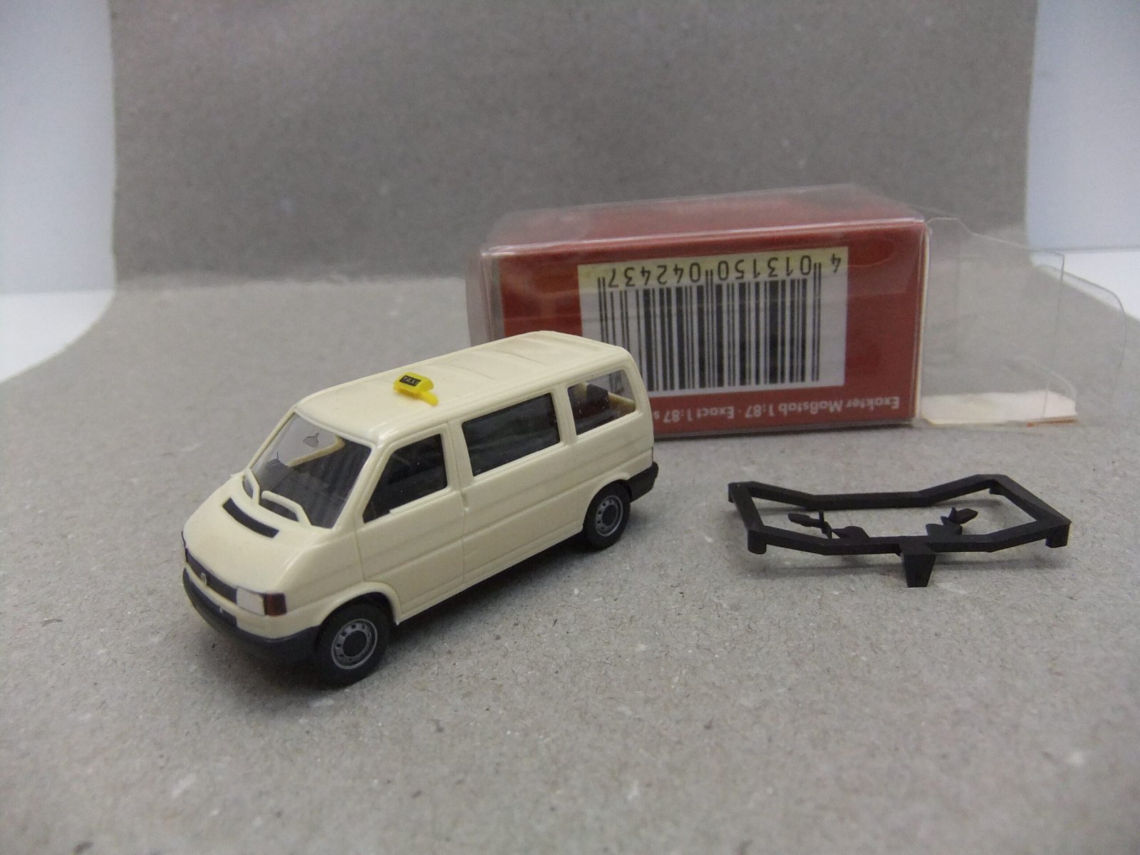 Herpa 04237 HO VW Volkswagen T4 Caravelle Taxi