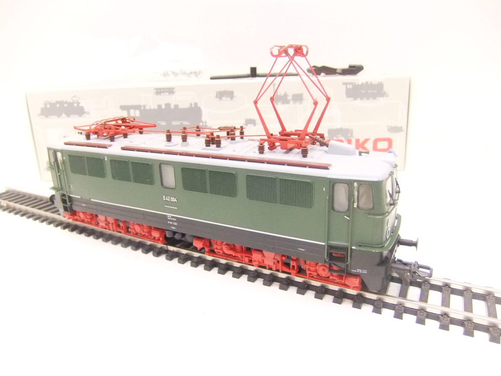 Piko 51050 HO E-Lok E 42 004 DR Ep.III -Digital- – Bild 4