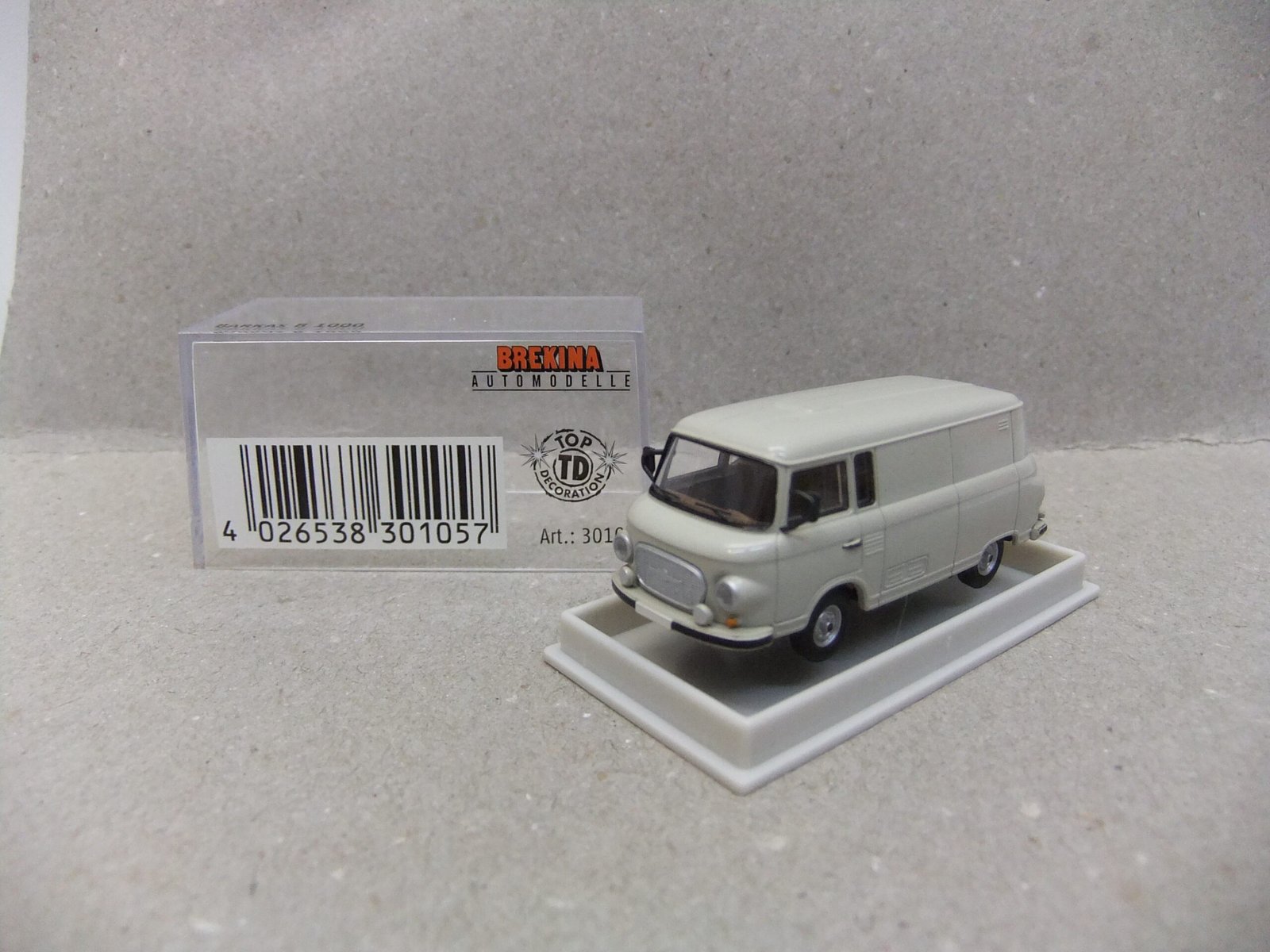 Brekina 30105 HO Barkas B1000 Kastenwagen kieselgrau – Bild 2