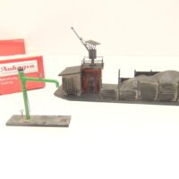 Auhagen 13293 TT Fertigmodell Bekohlung mit Wasserkran
