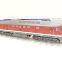 Roco 52462  HO Di-Lok  BR 142 005-8 DR  Ep.IV