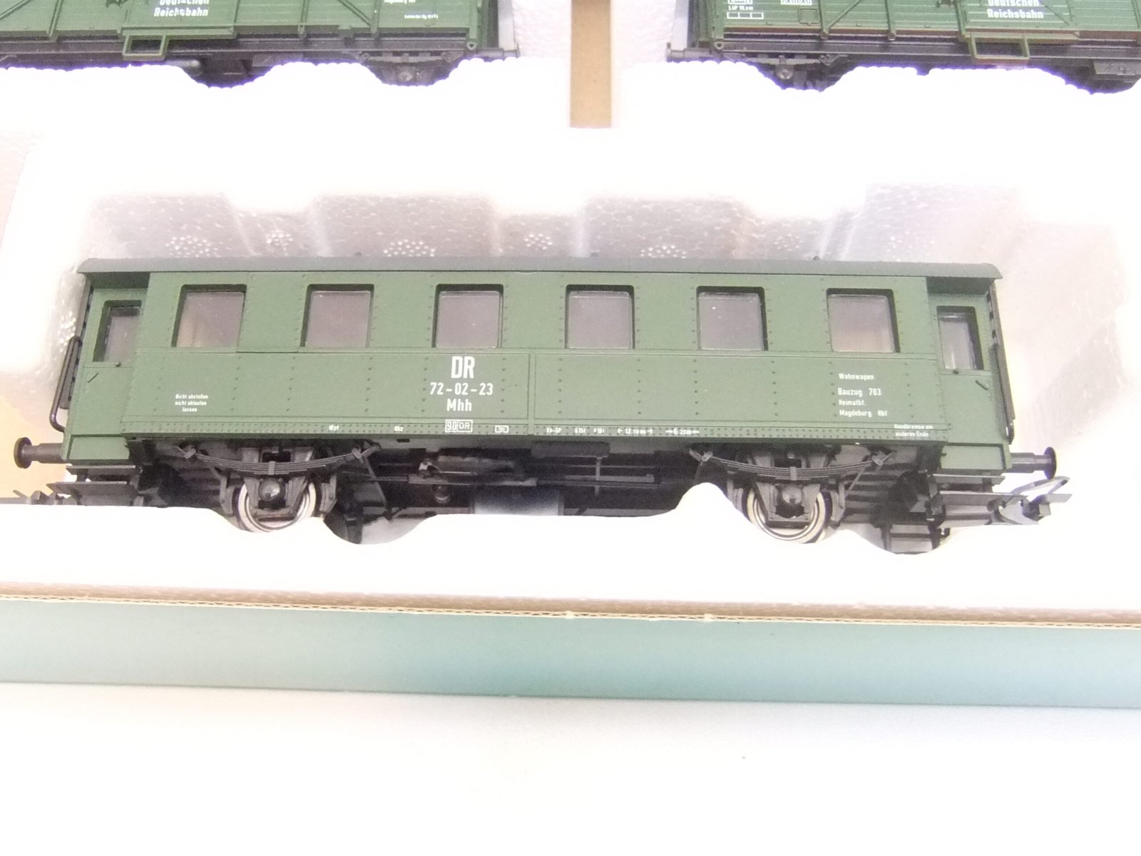 Sachsenmodelle/Tillig 74124 HO 3teil. Set "Jugendbauzug" DR Ep.III – Bild 4