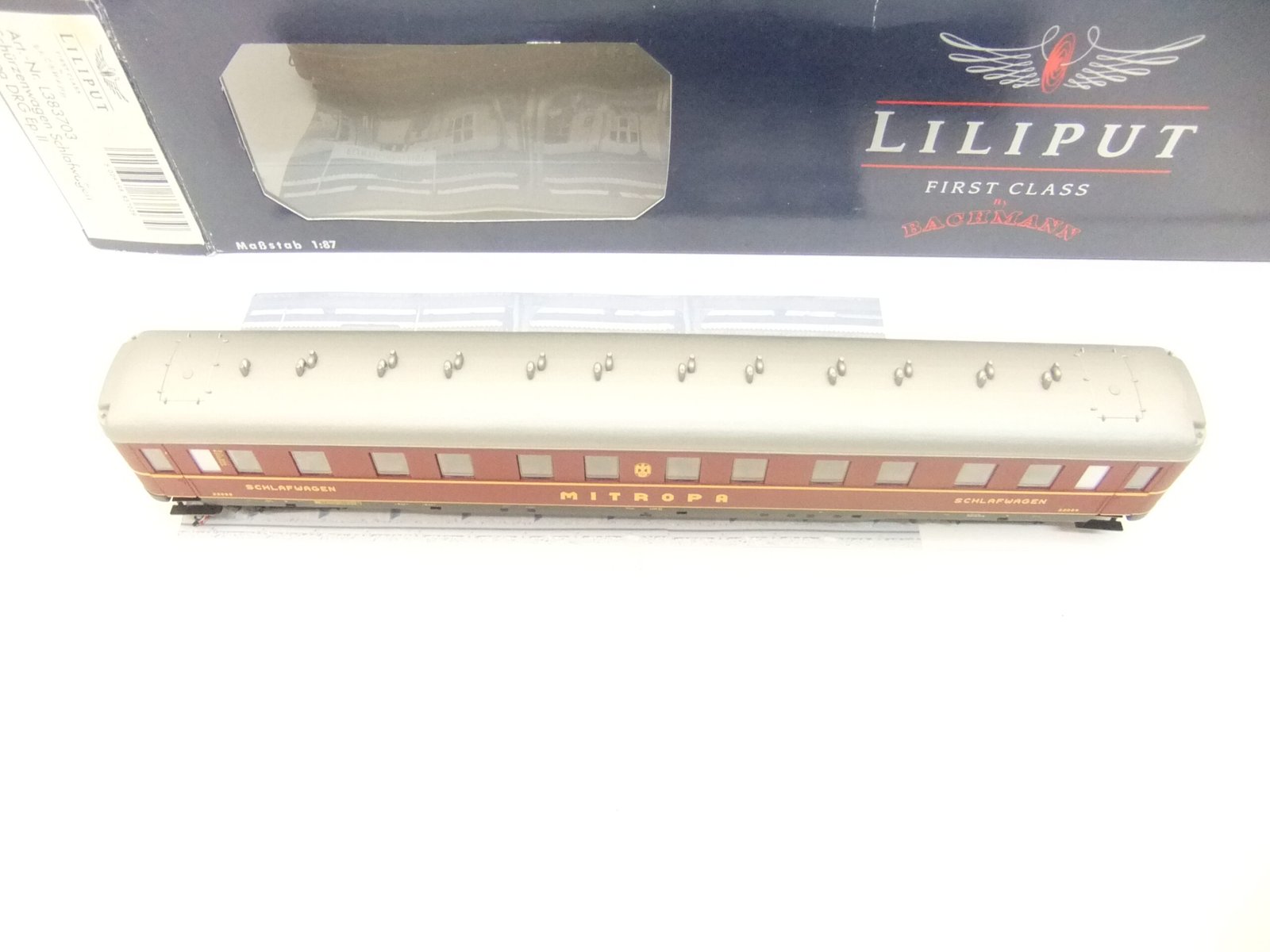 Liliput L383703 HO Schürzenschlafwagen "Mitropa" DRG Ep.II – Bild 4