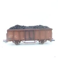 Ganzzug Braunkohle HO 2-achs. O-Wagen DR Ep.IV mit Ladegut Kohle