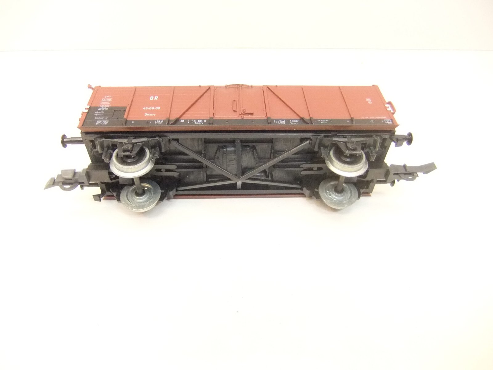 Ganzzug Braunkohle HO 2-achs. O-Wagen DR Ep.IV mit Ladegut Kohle – Bild 2