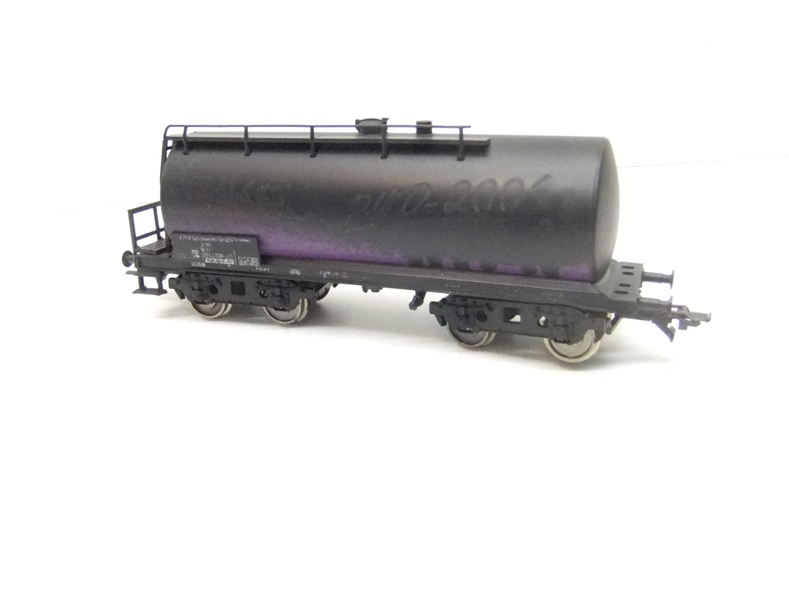 Ganzzug Tankwagen HO 4-achs. Kesselwagen DB mit Betriebsspuren
