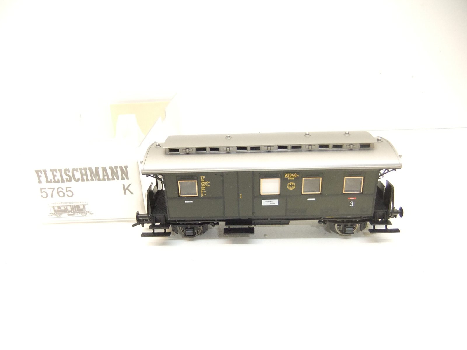 Fleischmann 5765K HO 2-achs. Personenwagen 3. Kl. mit Gepäckabteil DRG Ep.II
