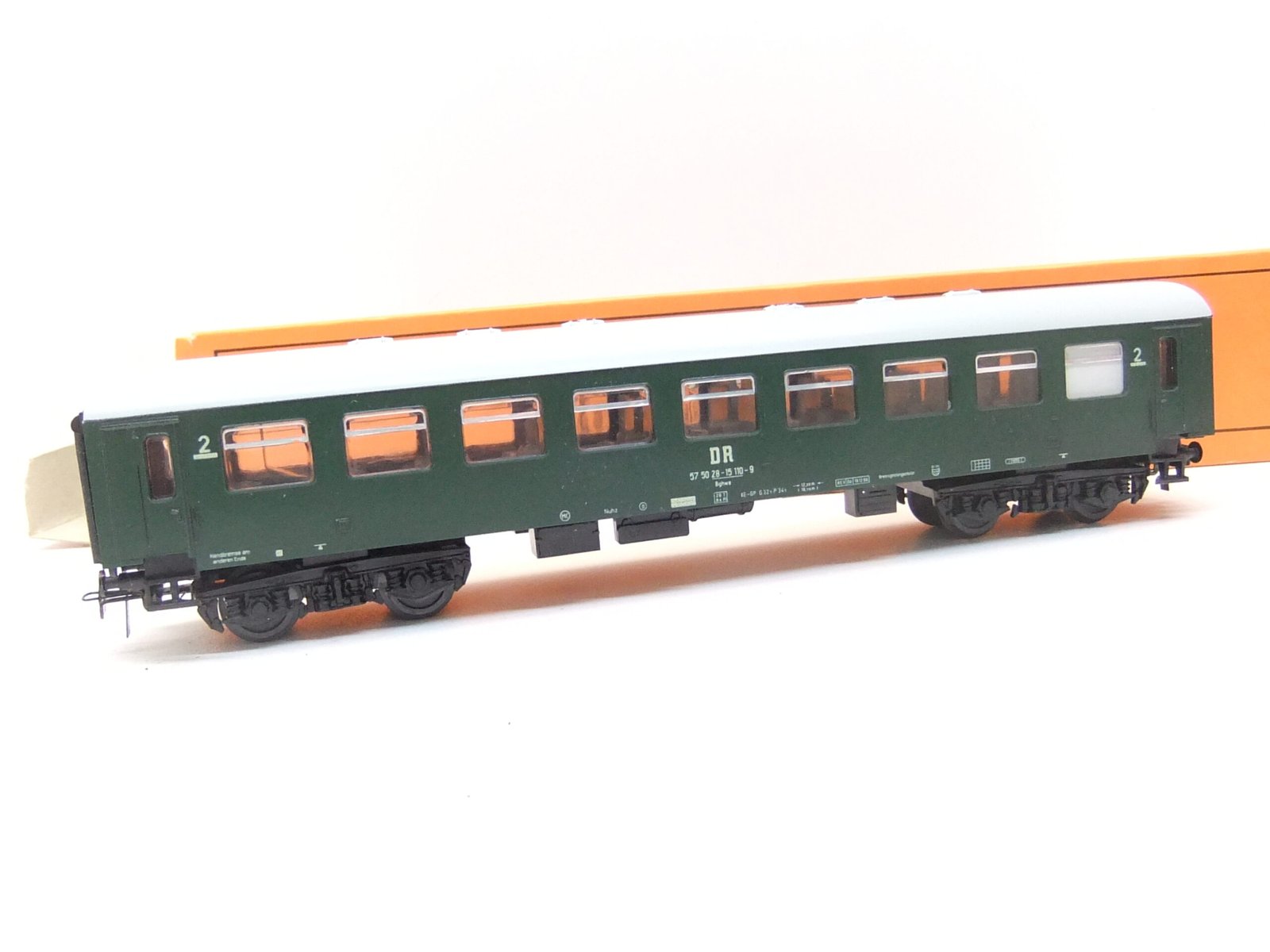 Piko/Prefo HO 4achs. Reisezugwagen Bghw DR Ep.IV – Bild 2