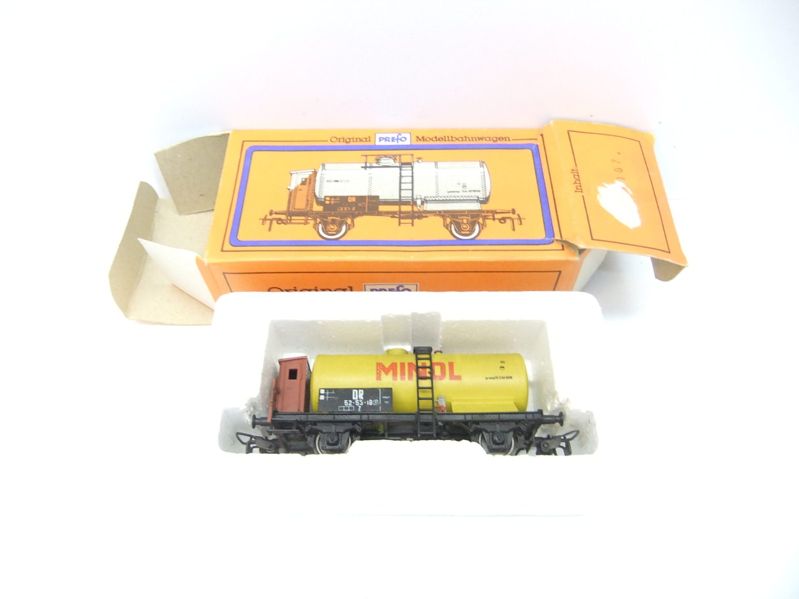 Piko/Prefo HO 2achs. Kesselwagen DR Ep.III "Minol"