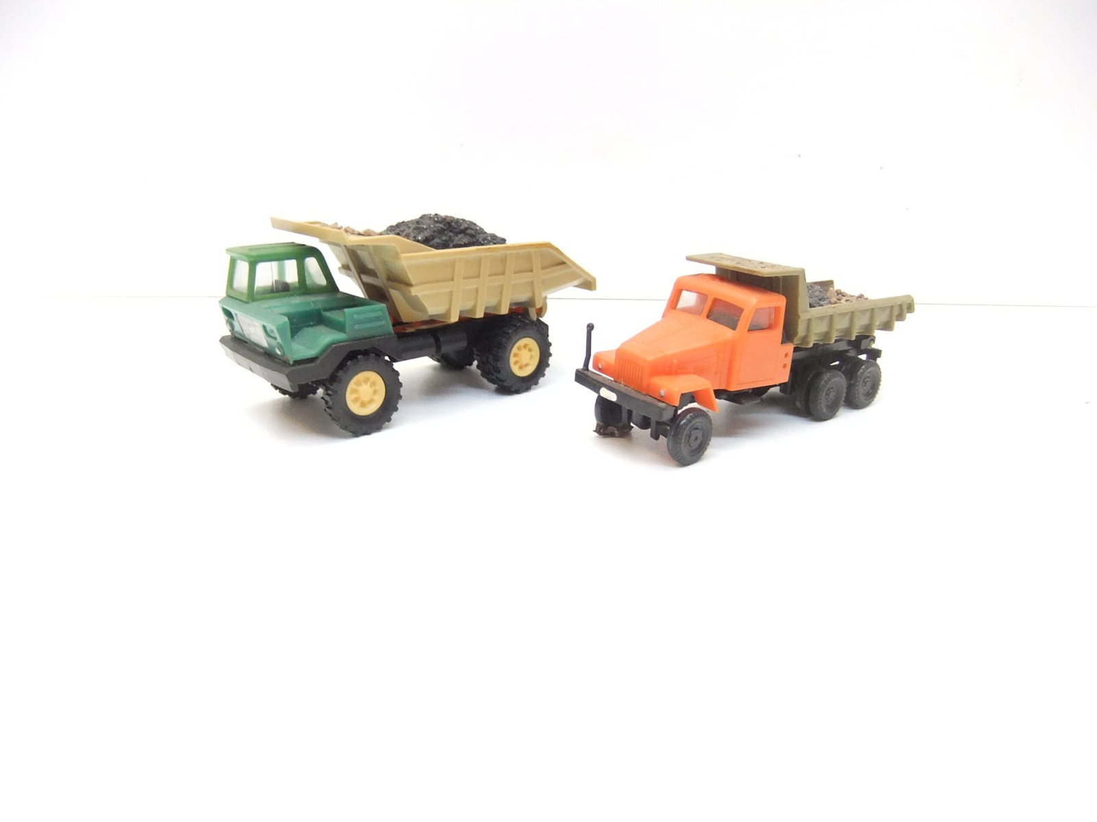 Espewe HO 2 LKW IFA G 5 Muldenkipper und Dumper Perlini