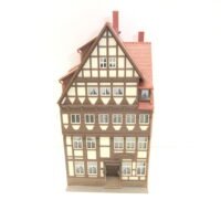 Kibri HO Fertiggebäude Wohn-und Geschäftshaus