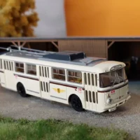 Brekina/MCZ 03-395 HO Skoda 9Tr O-Bus „VEB Verkehrsbetriebe Dresden“ Wagen 175